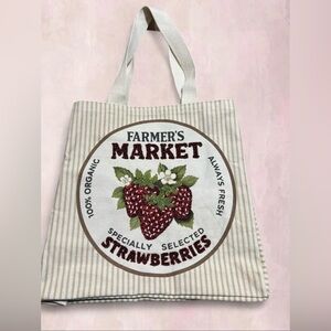 NWOT Farmer's Market Strawberries Tote Bag - Cream